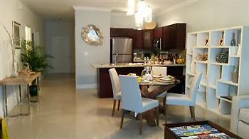 Star Self-Serviced Apartment Rentals ناسو