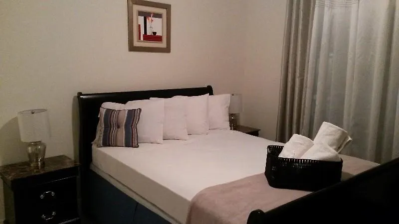 Star Self-Serviced Apartment Rentals ناسو 0*,