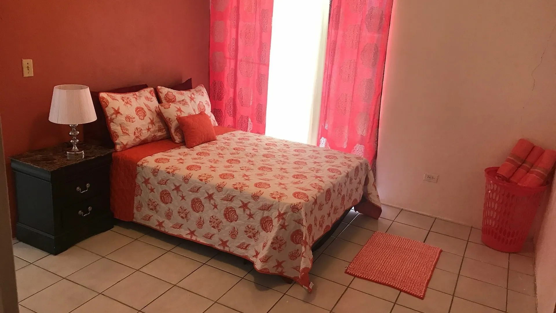 Star Self-Serviced Apartment Rentals ناسو